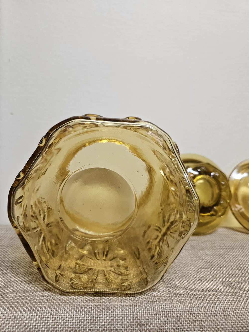 L.E. Smith Imperial Atterbury Scroll Storage Canisters with Lid